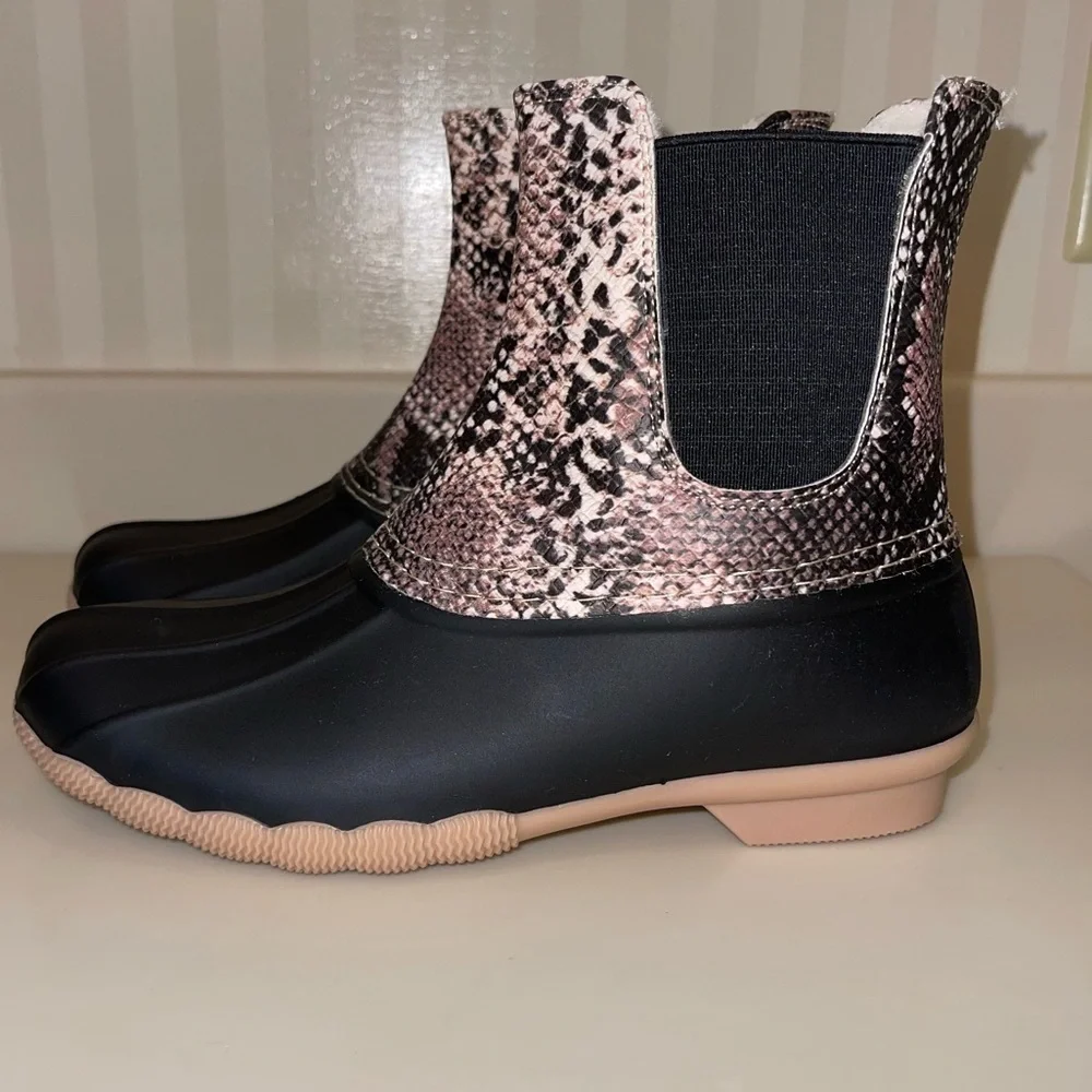 Outwoods Taupe And Black Snake Print Fleece Lined Duck Boots Rain Snow Boots